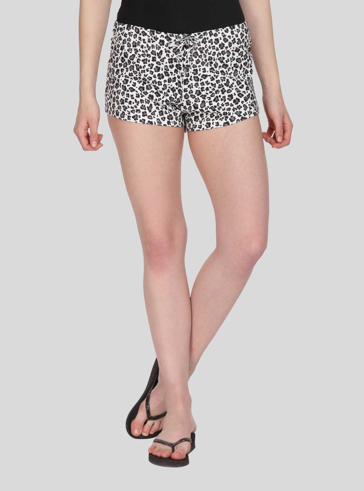 Women’s Black All-Over Printed Cotton Jersey Shorts – Stylish, Soft & Easy Fit