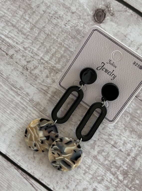 Black Marble Ear Ring