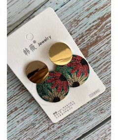 Women’s Gold Round Flower Wafer Earrings – Elegant Floral Shine by Boer and Fitch