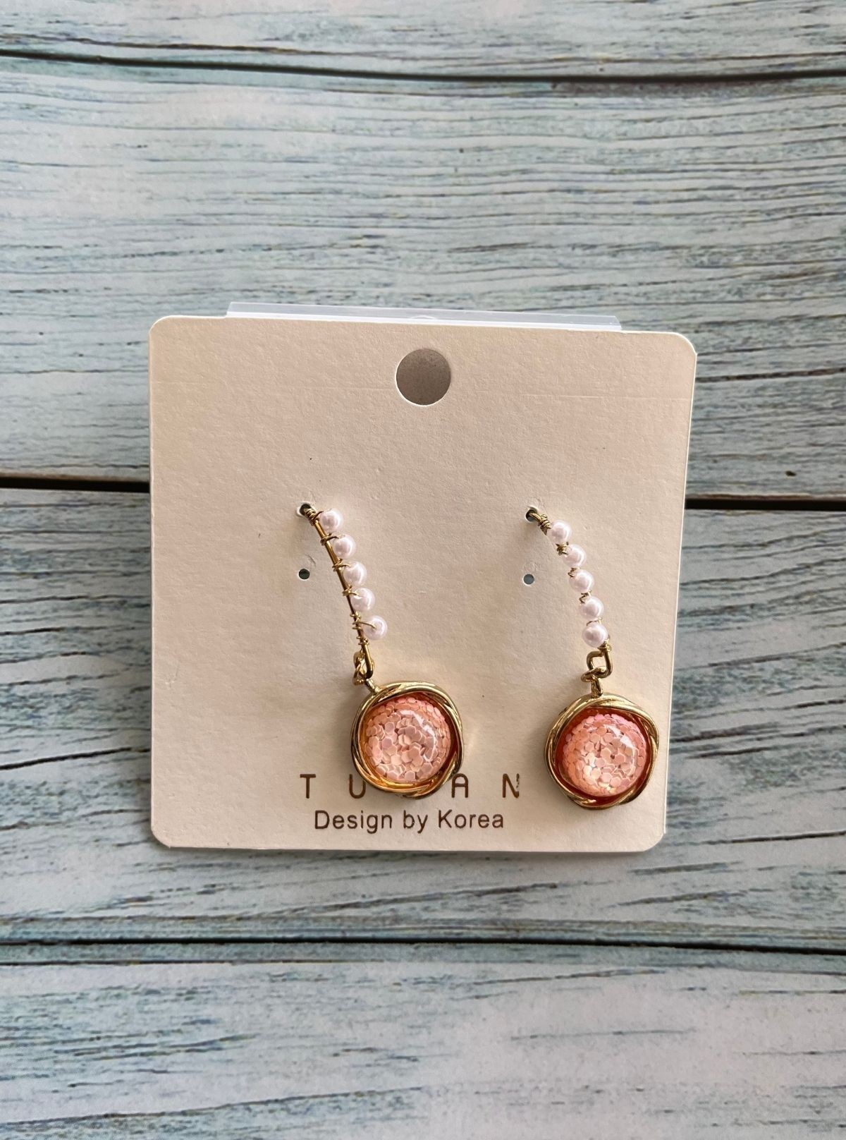 Women’s Pearl Simulated Geometric Earrings – Elegant & Modern Style