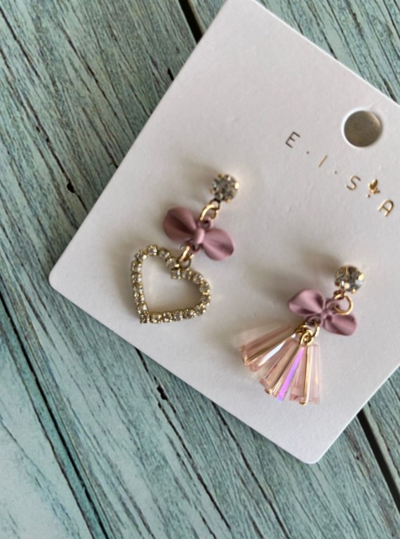 Women’s Winsome Aesthetic Earrings – Elegant & Artistic Statement