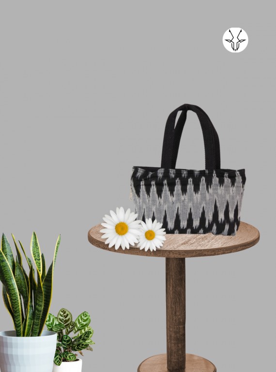 Black Rainforest Handy Tote Bag – Nature-Inspired Urban Style by Boer & Fitch