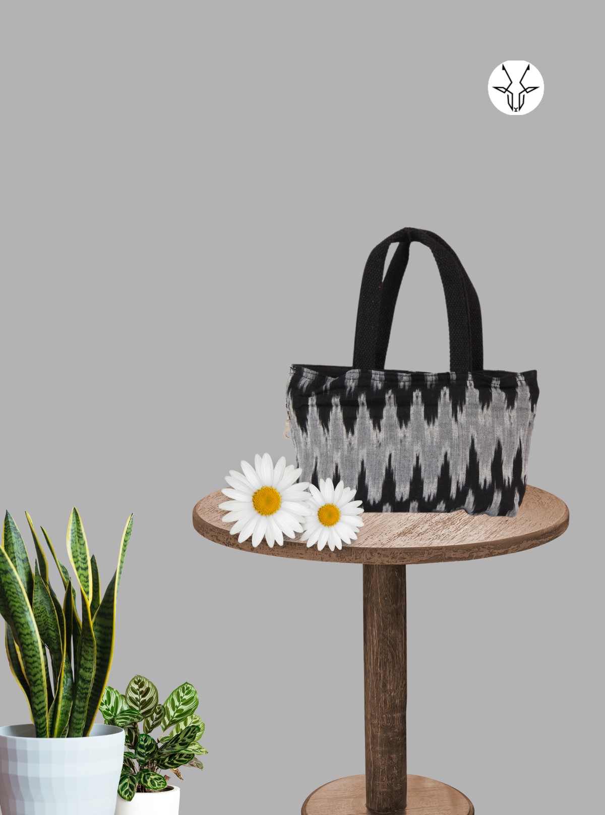Black Rainforest Handy Tote Bag – Nature-Inspired Urban Style by Boer & Fitch