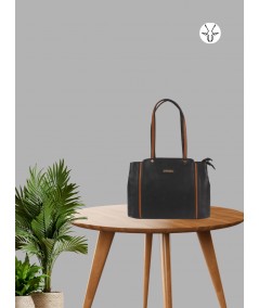 Contrast Black Leather Bag – Premium Dual-Tone Style for Modern Sophistication